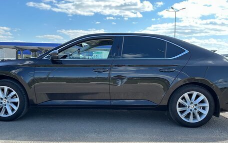 Skoda Superb III рестайлинг, 2017 год, 2 450 000 рублей, 23 фотография