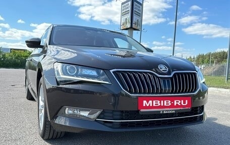 Skoda Superb III рестайлинг, 2017 год, 2 450 000 рублей, 24 фотография