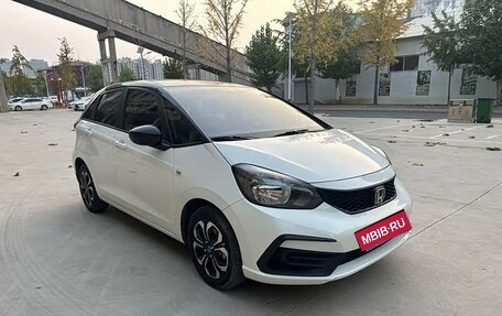 Honda Fit, 2022 год, 1 030 000 рублей, 2 фотография