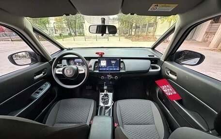 Honda Fit, 2022 год, 1 030 000 рублей, 5 фотография