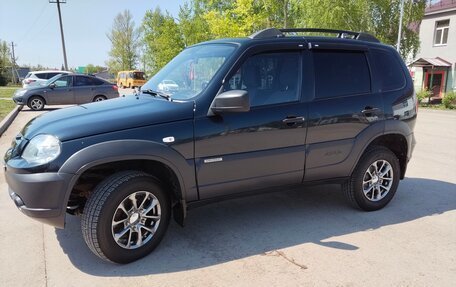 Chevrolet Niva I рестайлинг, 2015 год, 620 000 рублей, 1 фотография