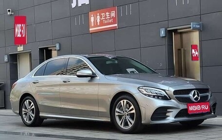Mercedes-Benz C-Класс, 2019 год, 1 920 000 рублей, 1 фотография