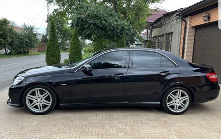 Mercedes-Benz E-Класс, 2011 год, 1 600 000 рублей, 8 фотография
