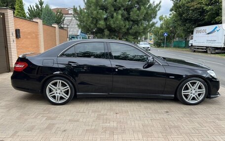 Mercedes-Benz E-Класс, 2011 год, 1 600 000 рублей, 9 фотография