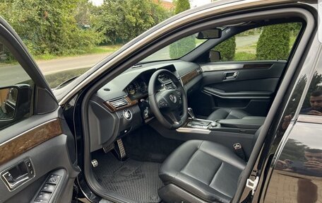 Mercedes-Benz E-Класс, 2011 год, 1 600 000 рублей, 10 фотография