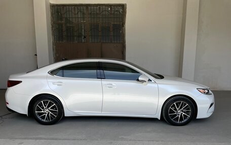 Lexus ES VII, 2017 год, 3 600 000 рублей, 22 фотография