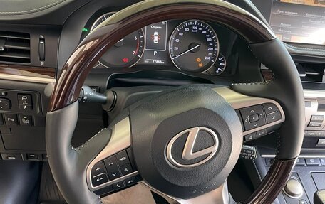 Lexus ES VII, 2017 год, 3 600 000 рублей, 29 фотография