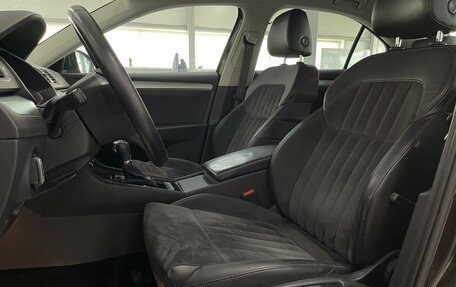 Skoda Superb III рестайлинг, 2016 год, 1 850 000 рублей, 20 фотография