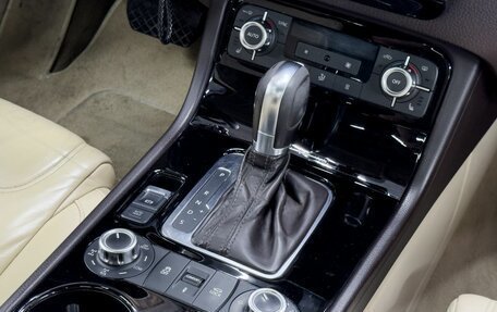 Volkswagen Touareg III, 2011 год, 2 199 900 рублей, 10 фотография
