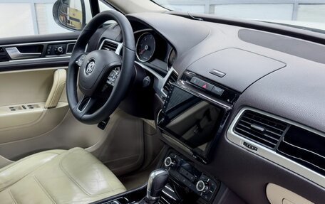 Volkswagen Touareg III, 2011 год, 2 199 900 рублей, 9 фотография