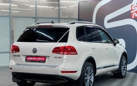 Volkswagen Touareg III, 2011 год, 2 199 900 рублей, 6 фотография