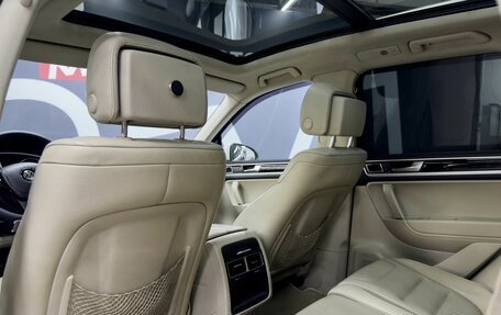 Volkswagen Touareg III, 2011 год, 2 199 900 рублей, 23 фотография