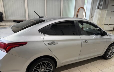 Hyundai Solaris II рестайлинг, 2020 год, 1 700 000 рублей, 6 фотография