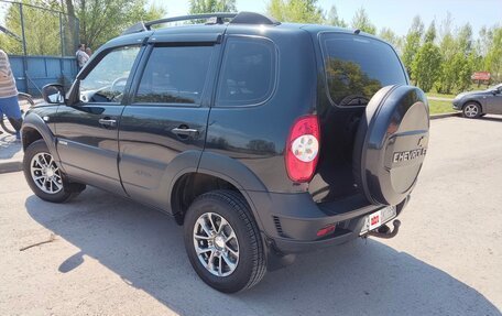 Chevrolet Niva I рестайлинг, 2015 год, 620 000 рублей, 3 фотография