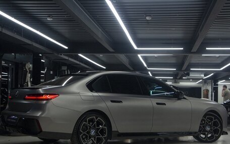 BMW 7 серия, 2023 год, 13 000 000 рублей, 4 фотография