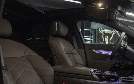 BMW 7 серия, 2023 год, 13 000 000 рублей, 9 фотография