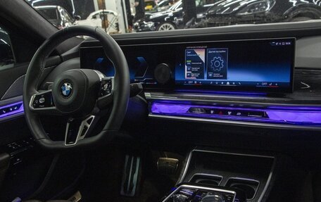 BMW 7 серия, 2023 год, 13 000 000 рублей, 7 фотография