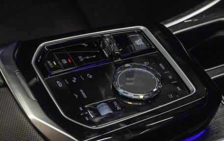 BMW 7 серия, 2023 год, 13 000 000 рублей, 8 фотография