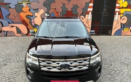 Ford Explorer VI, 2019 год, 3 350 000 рублей, 2 фотография