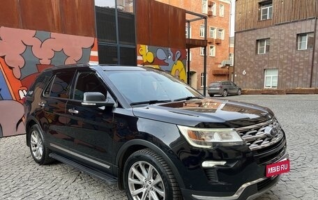Ford Explorer VI, 2019 год, 3 350 000 рублей, 3 фотография
