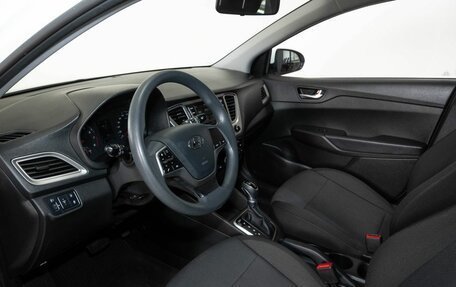 Hyundai Solaris II рестайлинг, 2021 год, 1 648 000 рублей, 5 фотография