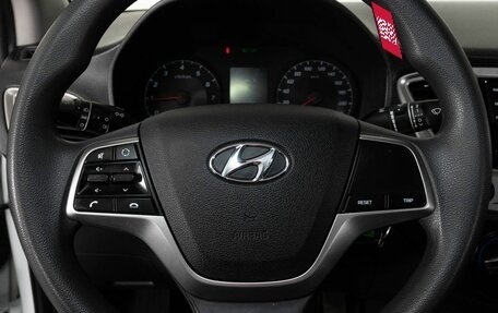 Hyundai Solaris II рестайлинг, 2021 год, 1 648 000 рублей, 9 фотография