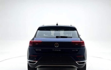 Volkswagen T-Roc I, 2022 год, 1 530 000 рублей, 5 фотография