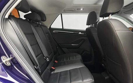 Volkswagen T-Roc I, 2022 год, 1 530 000 рублей, 11 фотография