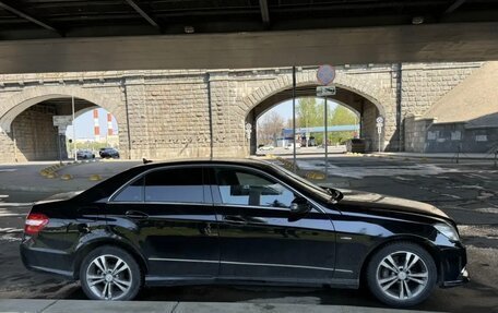 Mercedes-Benz E-Класс, 2010 год, 1 194 600 рублей, 3 фотография