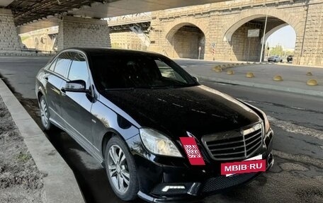 Mercedes-Benz E-Класс, 2010 год, 1 194 600 рублей, 2 фотография