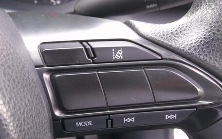 Toyota Yaris, 2021 год, 820 000 рублей, 15 фотография