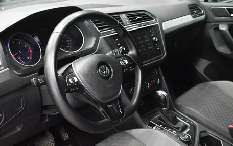 Volkswagen Tiguan II, 2018 год, 3 650 000 рублей, 17 фотография