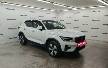 Volvo XC40 I, 2024 год, 4 600 000 рублей, 2 фотография