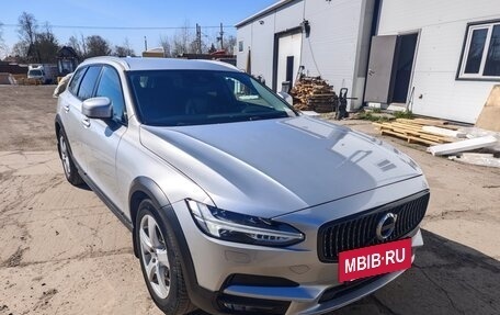 Volvo V90 Cross Country I рестайлинг, 2019 год, 3 000 000 рублей, 2 фотография