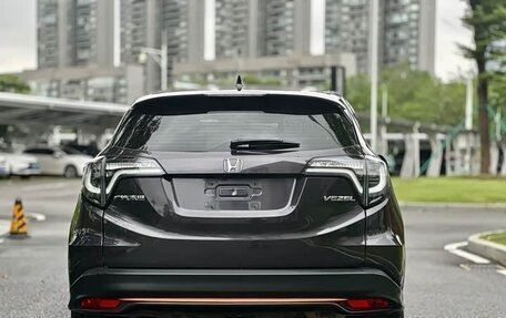 Honda Vezel, 2022 год, 1 316 006 рублей, 5 фотография