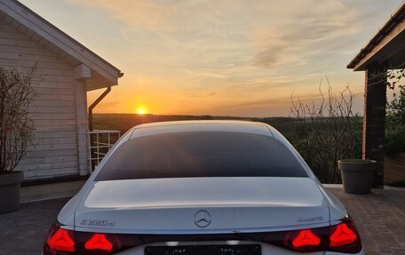 Mercedes-Benz E-Класс, 2024 год, 6 985 000 рублей, 5 фотография