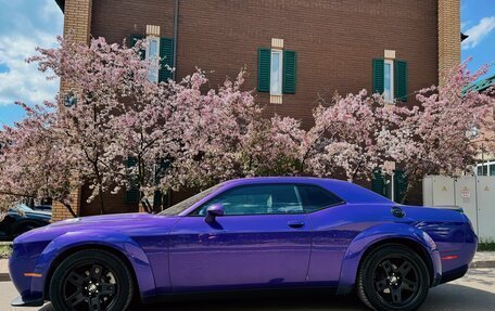Dodge Challenger III рестайлинг 2, 2019 год, 4 100 000 рублей, 8 фотография