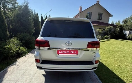 Toyota Land Cruiser 200, 2018 год, 7 400 000 рублей, 15 фотография