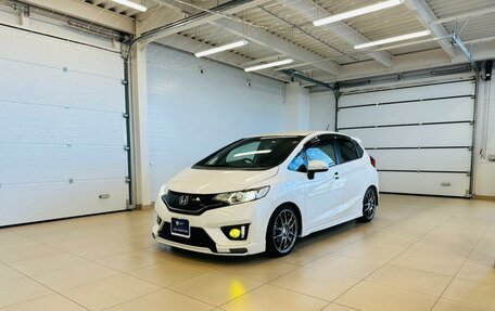 Honda Fit III, 2013 год, 1 529 999 рублей, 2 фотография