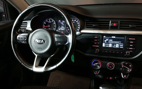 KIA Rio IV, 2018 год, 1 350 000 рублей, 10 фотография