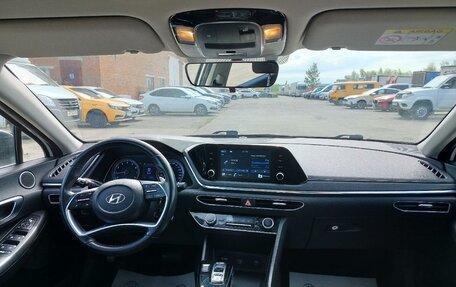 Hyundai Sonata VIII, 2021 год, 2 400 000 рублей, 15 фотография