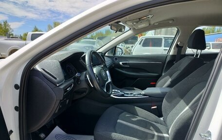 Hyundai Sonata VIII, 2021 год, 2 400 000 рублей, 14 фотография