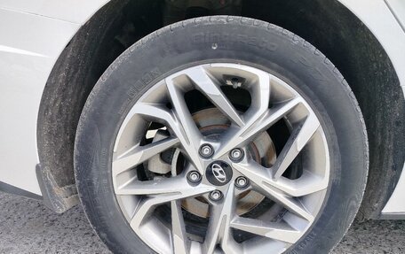 Hyundai Sonata VIII, 2021 год, 2 400 000 рублей, 11 фотография