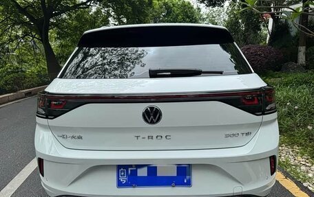 Volkswagen T-Roc I, 2023 год, 1 650 000 рублей, 5 фотография
