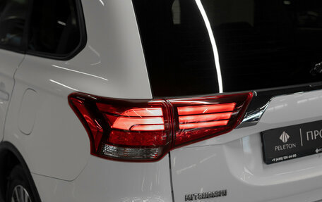 Mitsubishi Outlander III рестайлинг 3, 2019 год, 2 300 000 рублей, 24 фотография