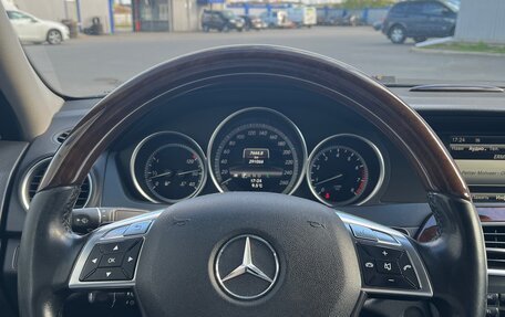 Mercedes-Benz C-Класс, 2012 год, 1 250 000 рублей, 4 фотография
