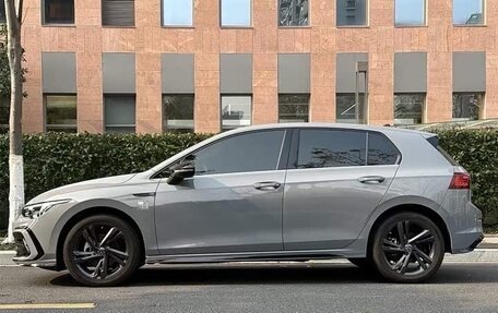 Volkswagen Golf VIII, 2023 год, 2 370 000 рублей, 4 фотография