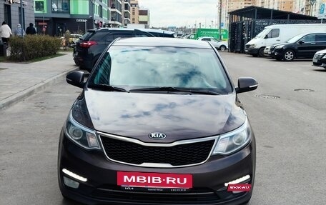 KIA Rio III рестайлинг, 2016 год, 1 080 000 рублей, 2 фотография