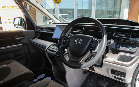 Honda Stepwgn IV, 2020 год, 1 659 000 рублей, 13 фотография