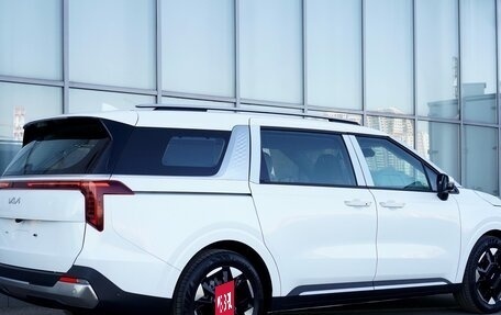 KIA Carnival, 2024 год, 8 910 000 рублей, 5 фотография